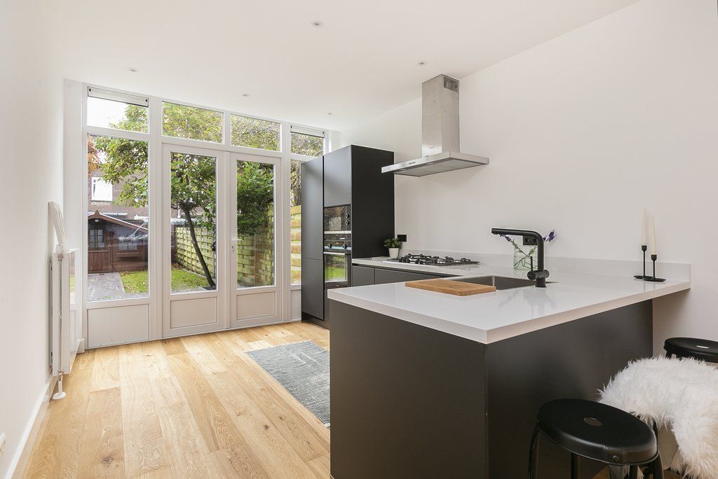 Van Heutszstraat 50 Photo 1