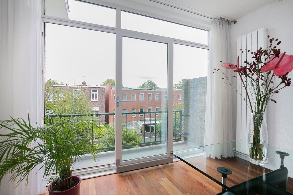 Amalia van Solmsstraat 64 Photo 2