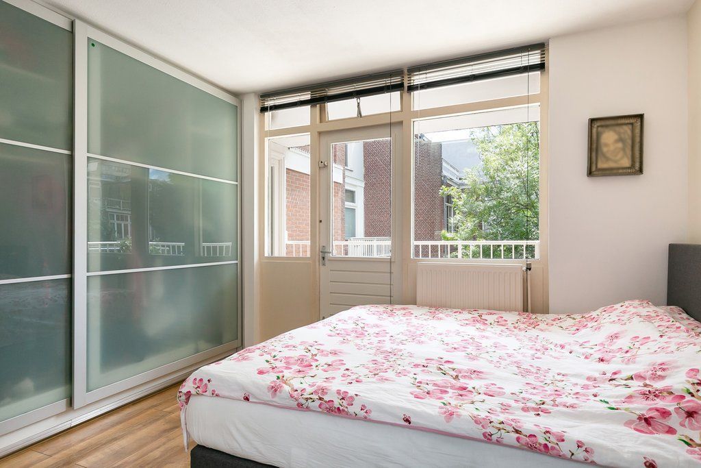 Emmastraat 25-E Photo 3