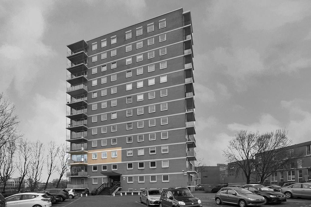 Hongarenburg 90 Photo 4