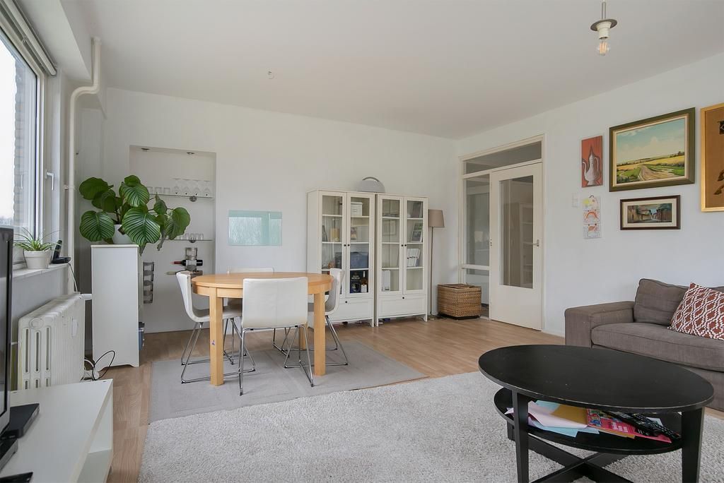 Hongarenburg 90 Photo 2