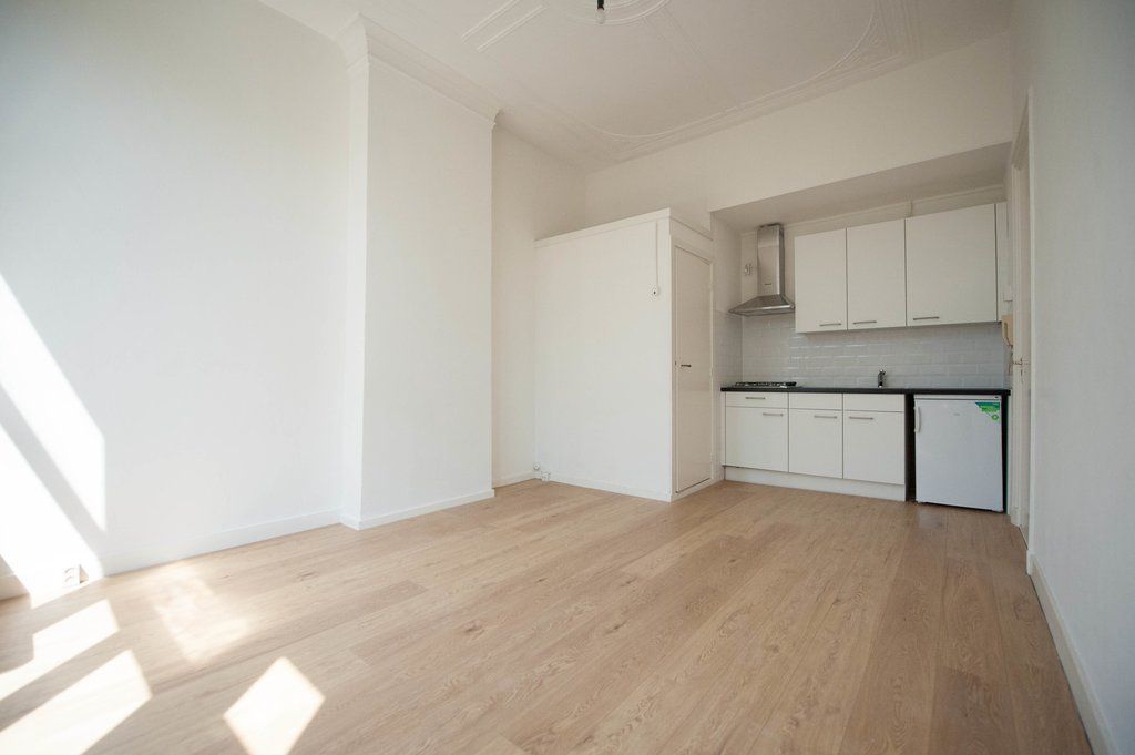 Laan van Nieuw-Oost-Indie 204-B Photo 1