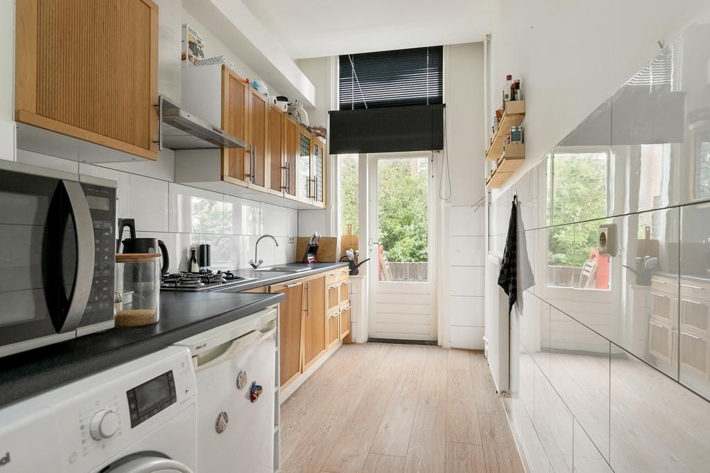 Van Merlenstraat 106-A 1e Photo 3