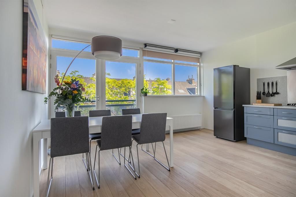 Amalia van Solmsstraat 1P Photo 3