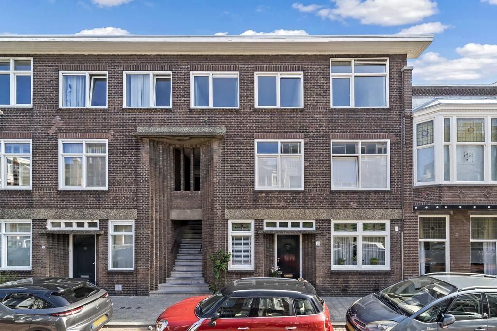 Hendrik Zwaardecroonstraat 16 Photo 1