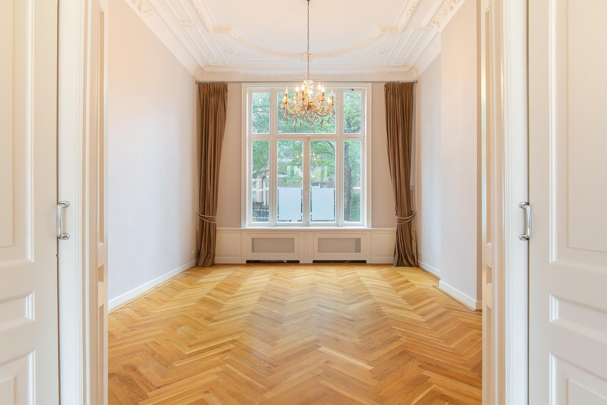 Adelheidstraat 1 Photo 1