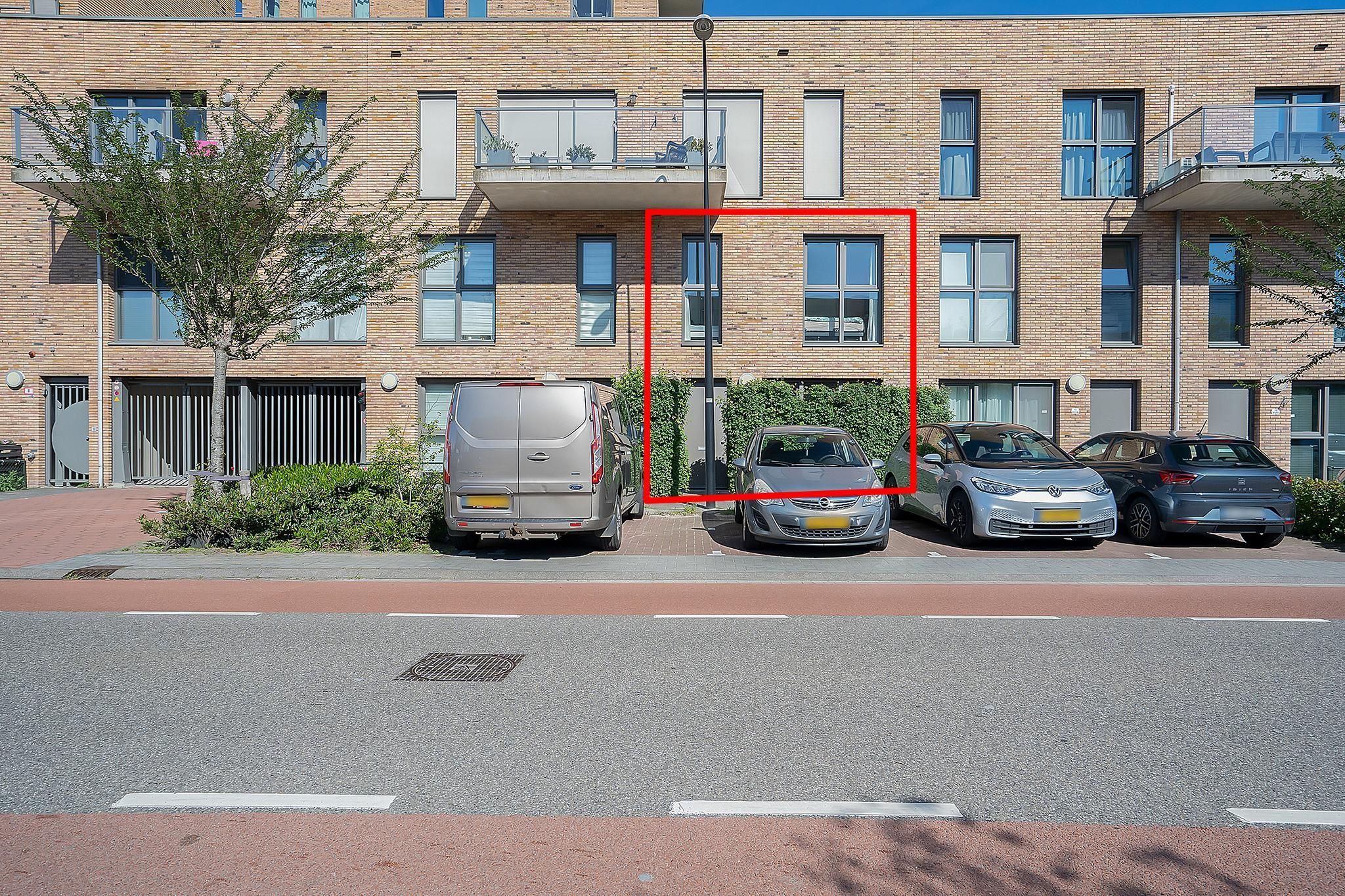 Treubstraat 10F019 Photo 0