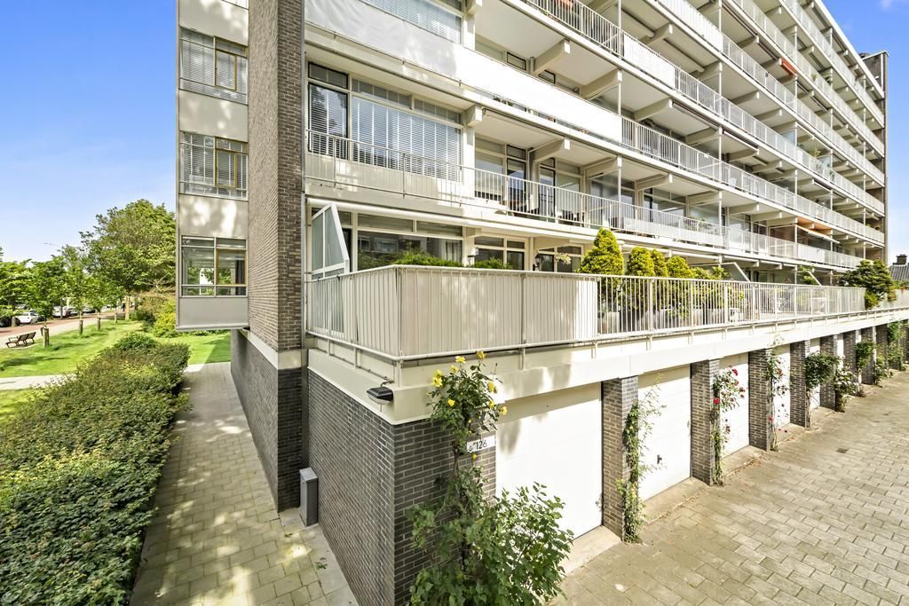 Suzannaland 232 Photo 0