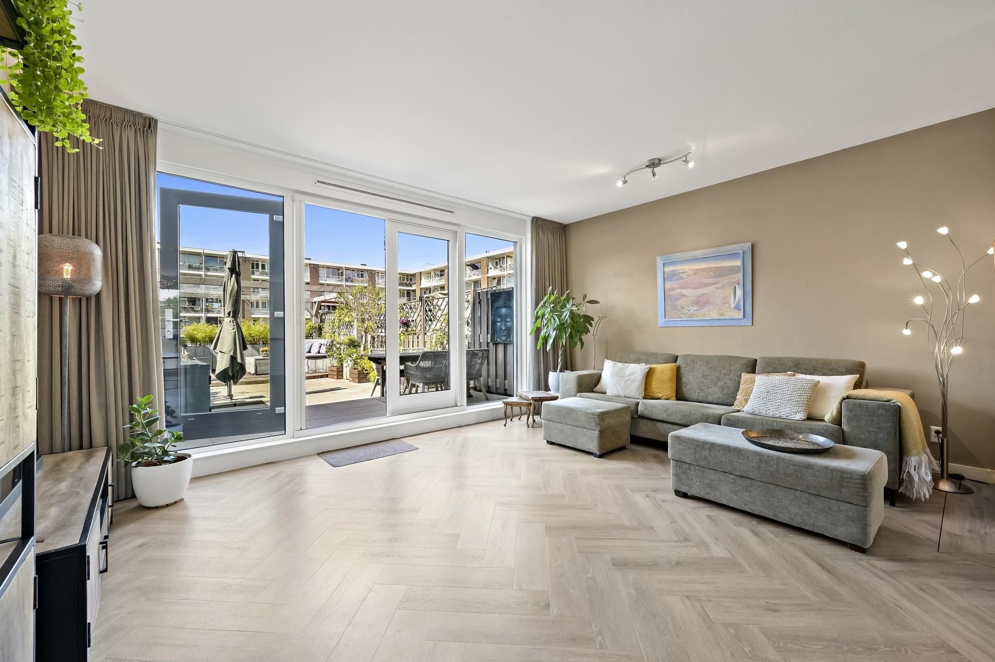 Marcellus Emantslaan 17 Photo 2