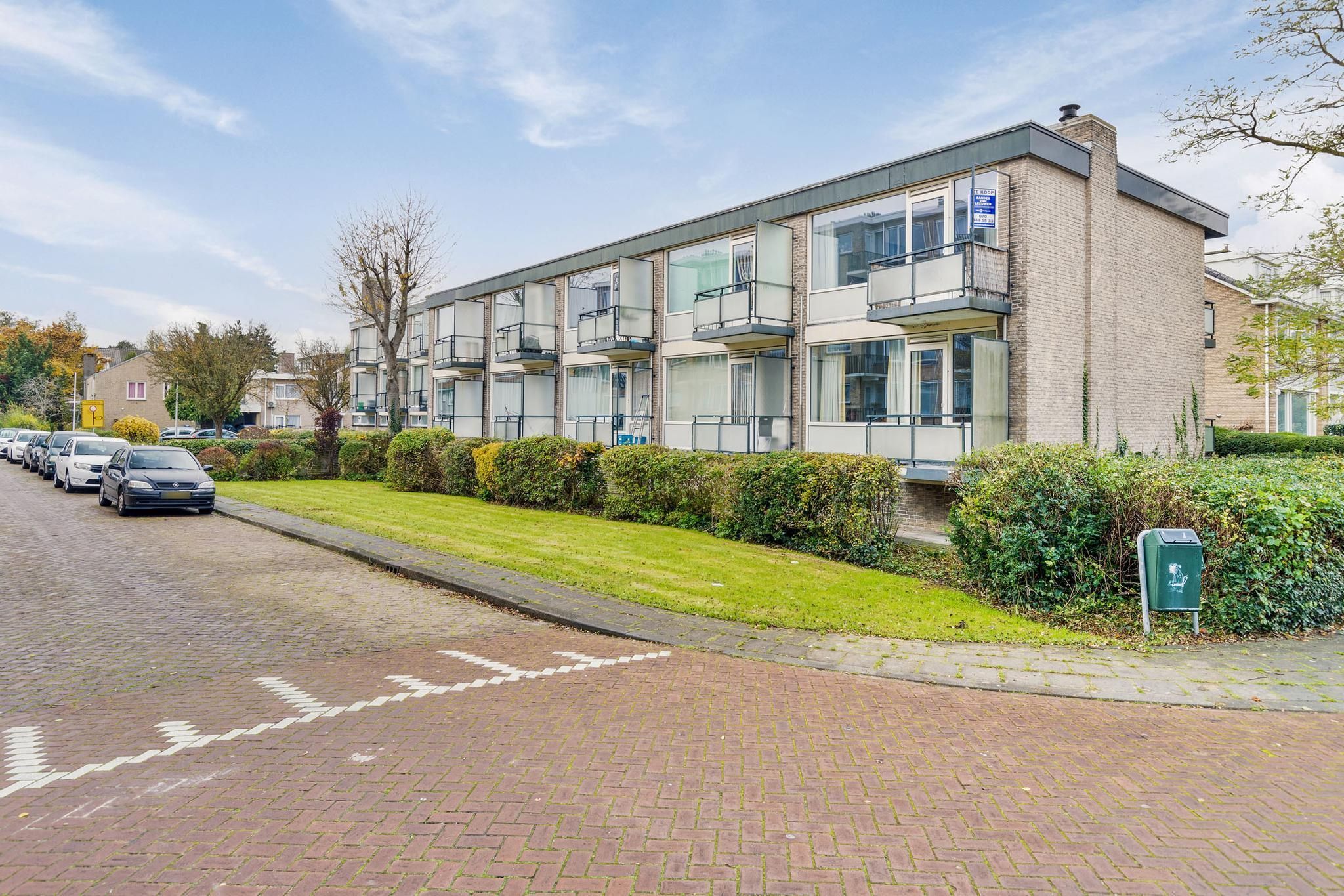 Robertaland 36 Photo 2