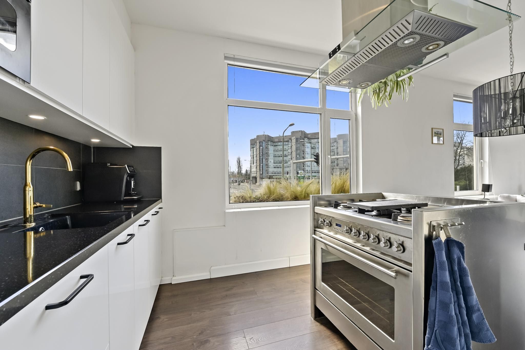 Laan van Nieuw-Oost-Indie 284 Photo 1