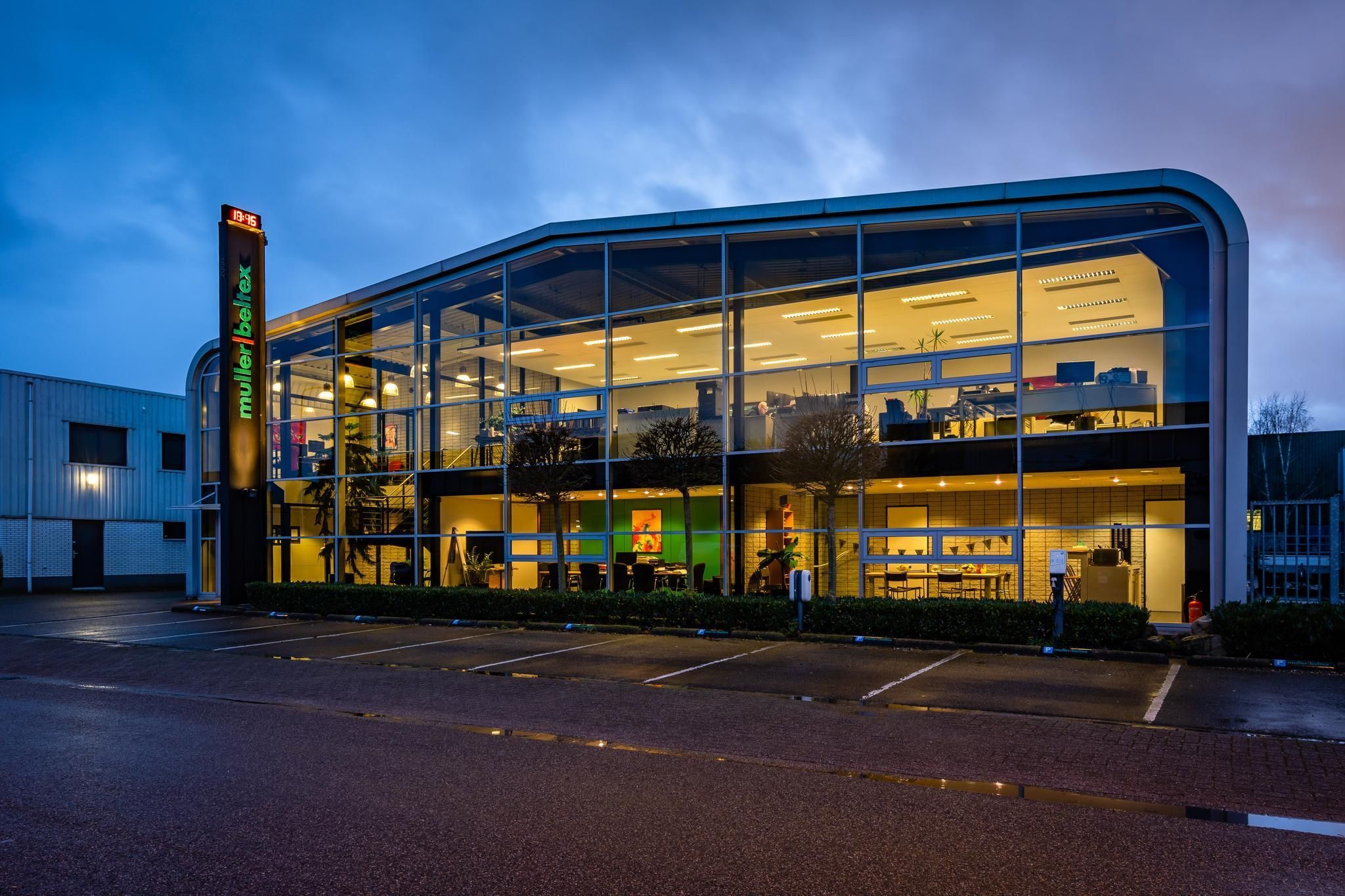 Ambachtsweg 28a Photo 2