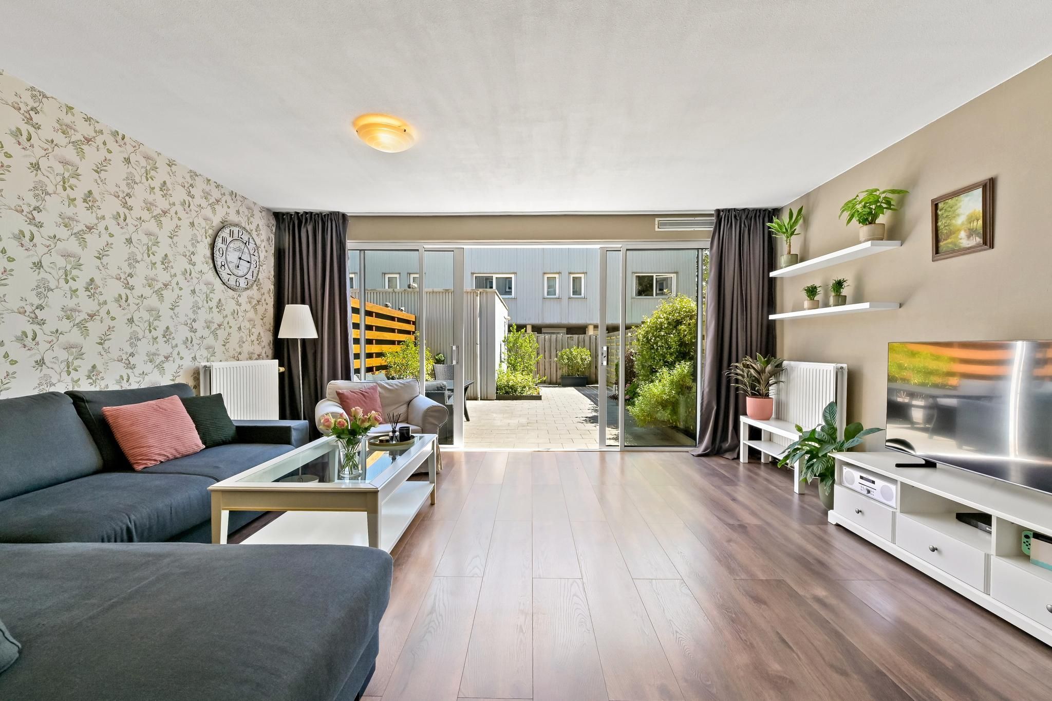 Van Essendijk 187 Photo 2