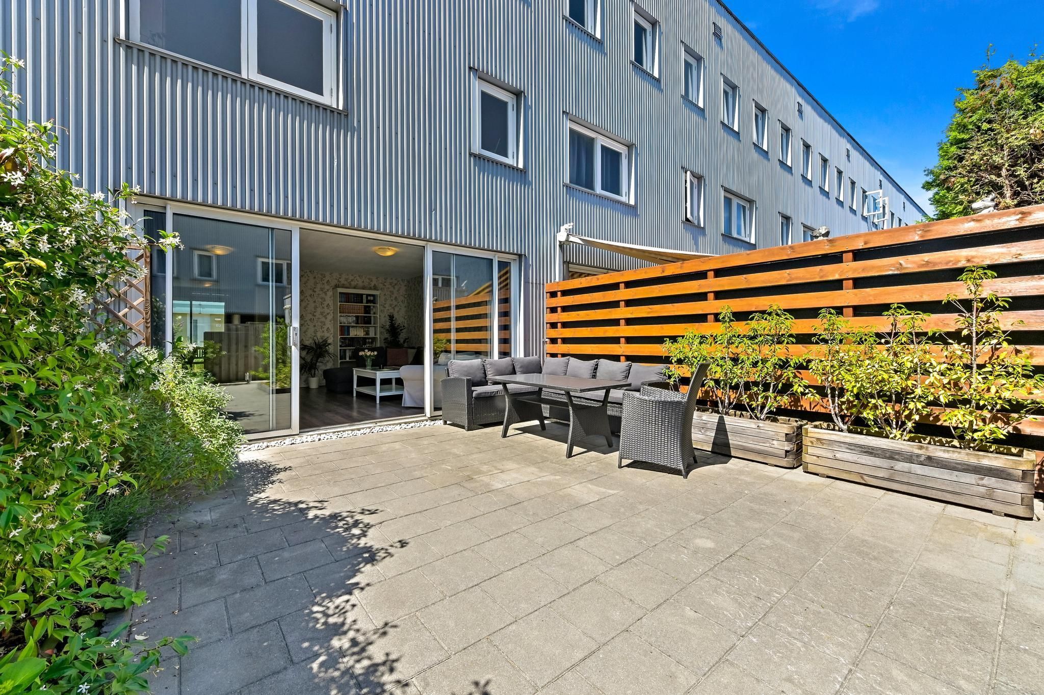 Van Essendijk 187 Photo 0