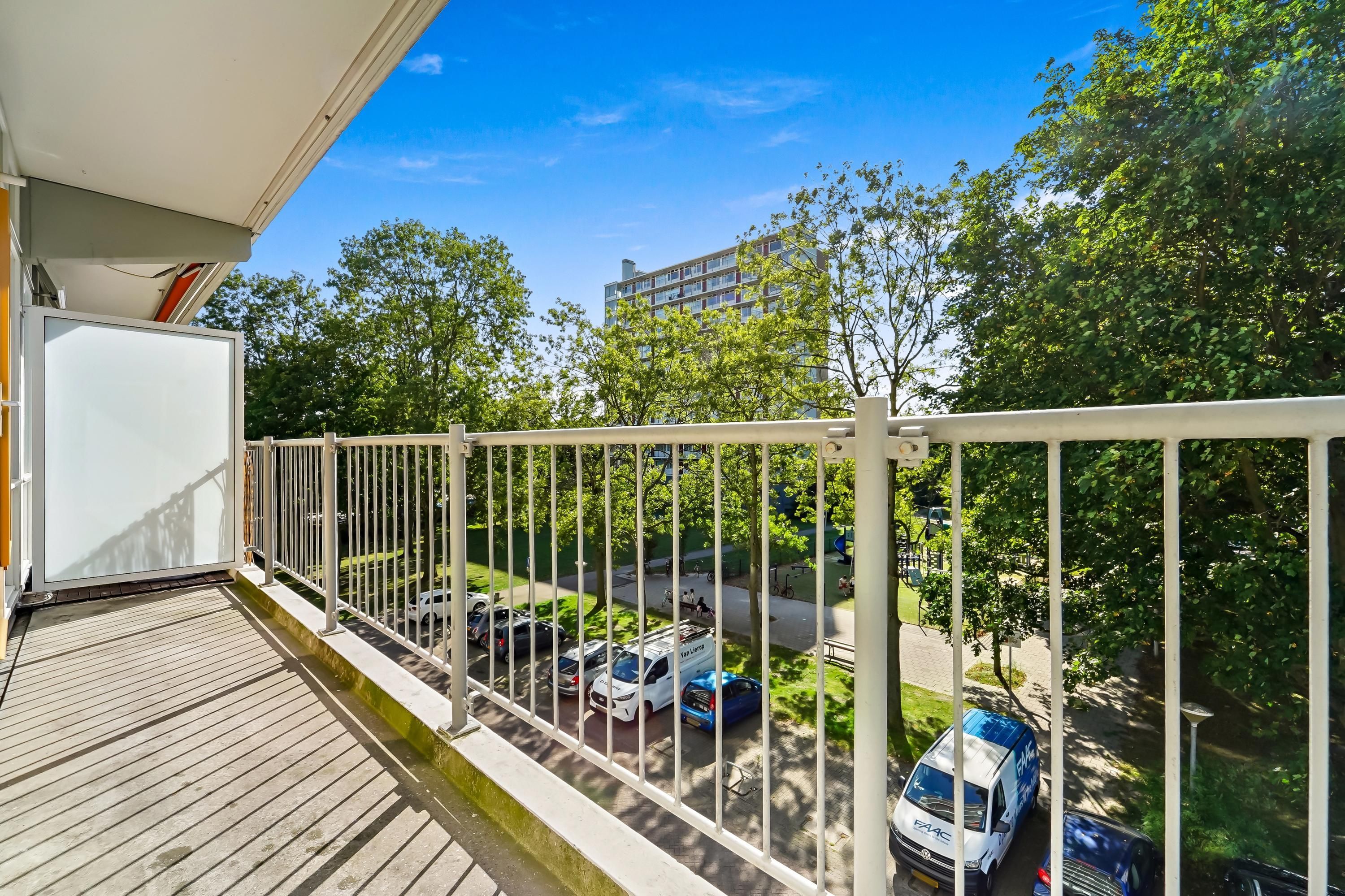 Elviraland 194 Photo 1