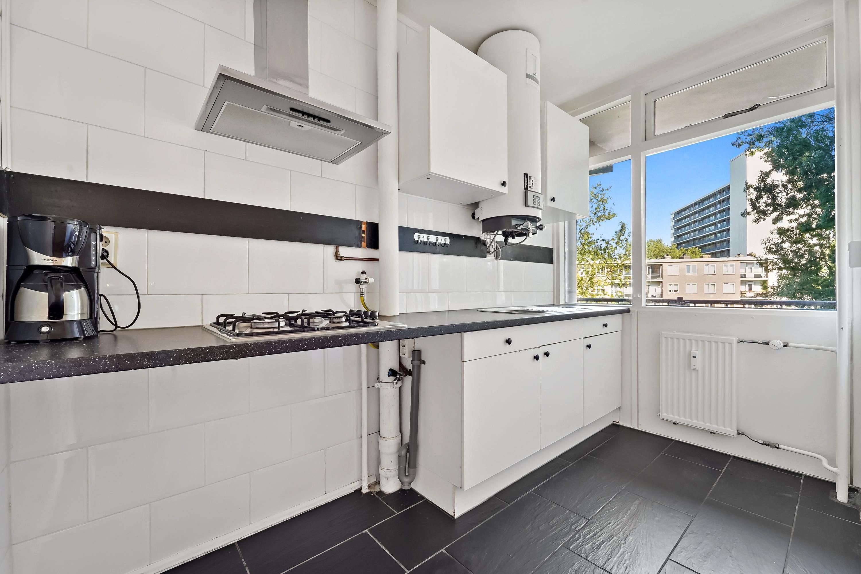 Elviraland 194 Photo 2