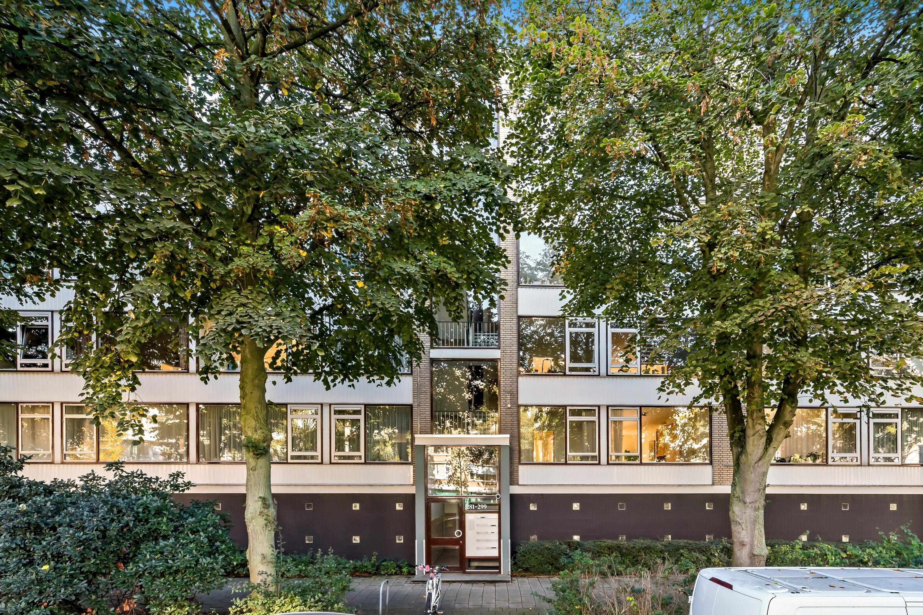 Burgemeester Caan van Necklaan 299 Photo 3