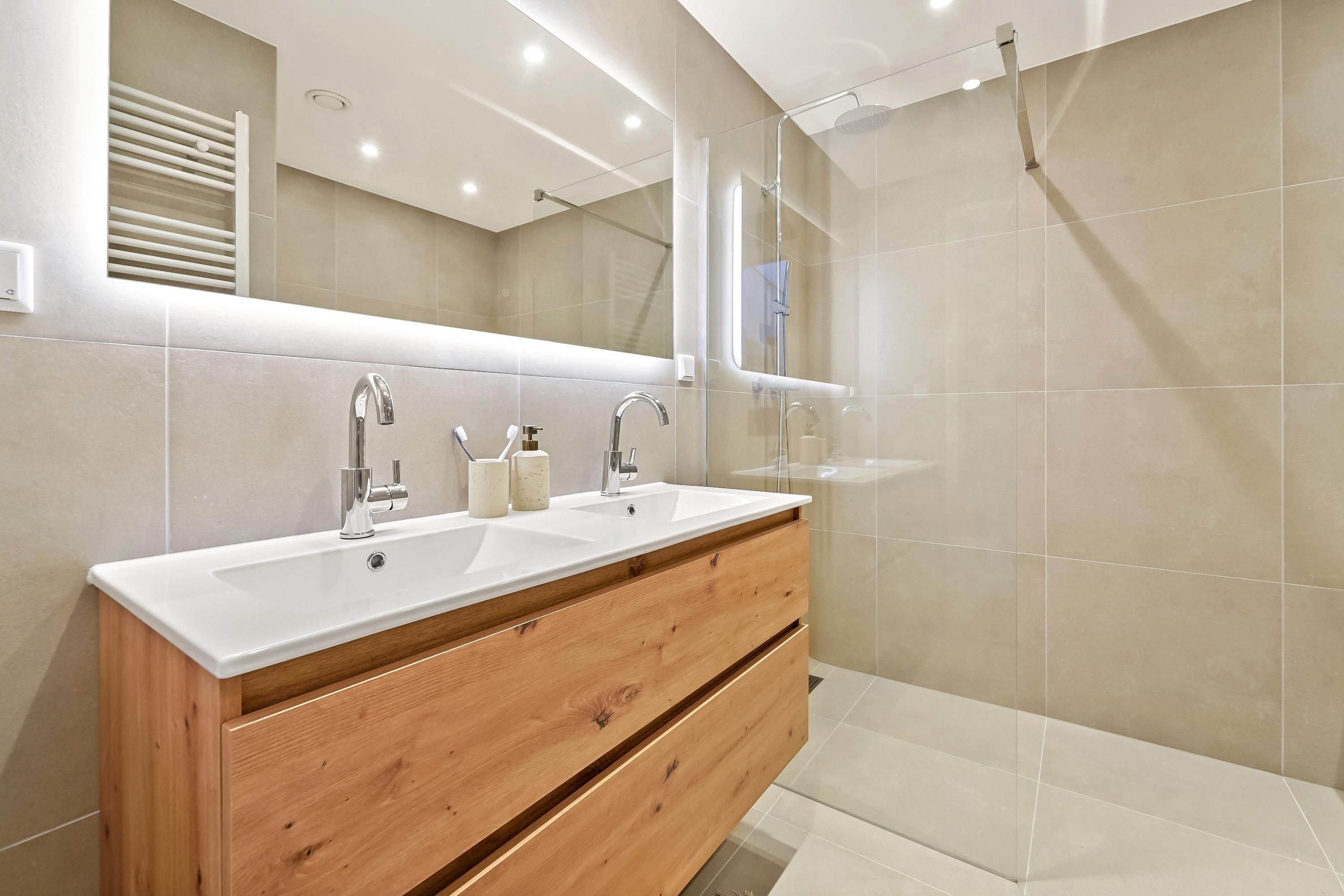 Hendrik Zwaardecroonstraat 116-C Photo 2