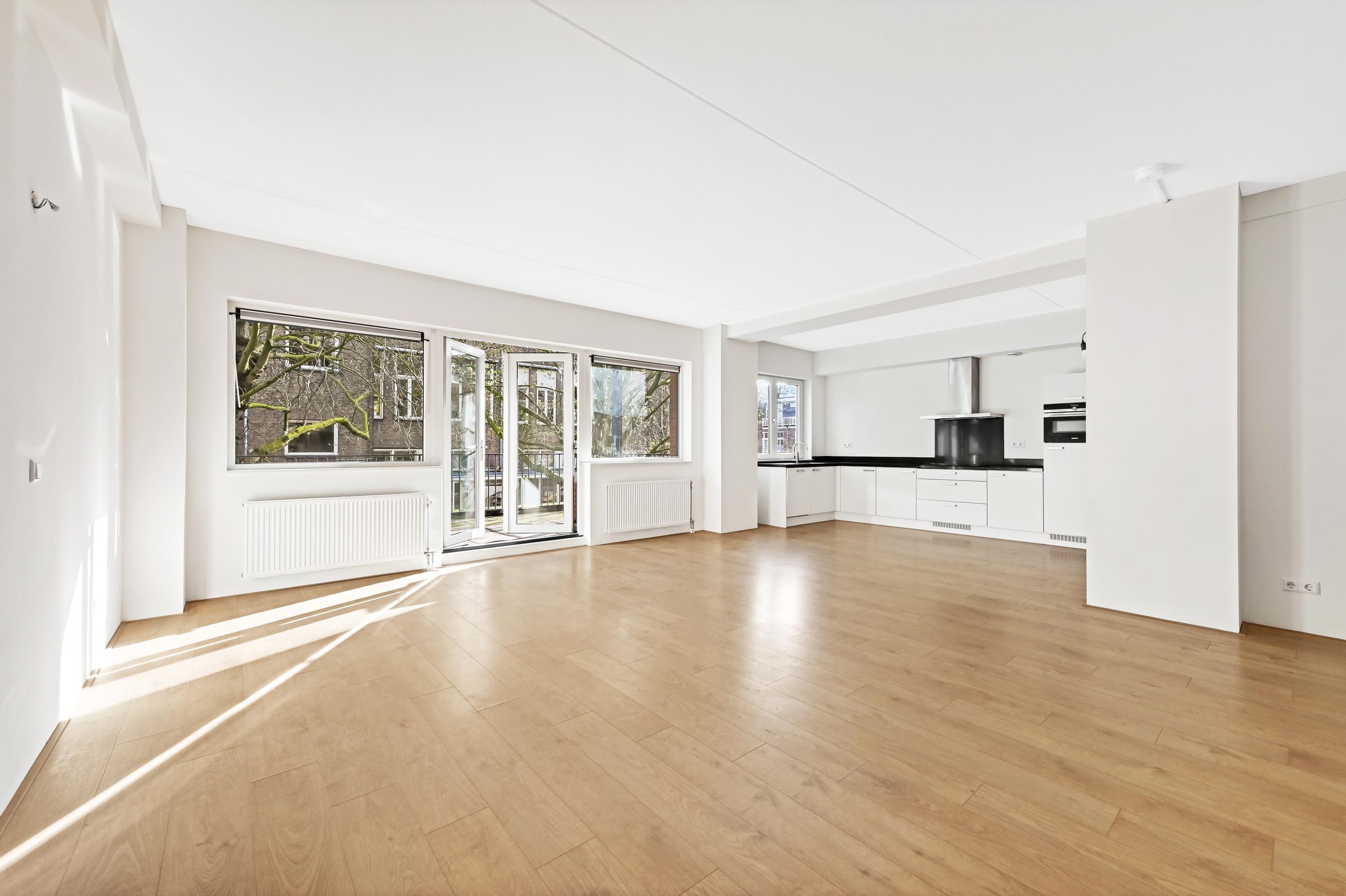 Koningin Sophiestraat 182 Photo 0