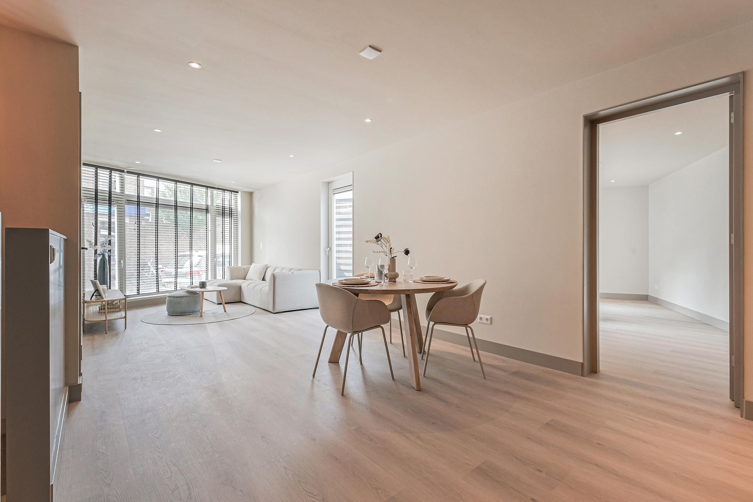 Hendrik Zwaardecroonstraat 116-B Photo 1