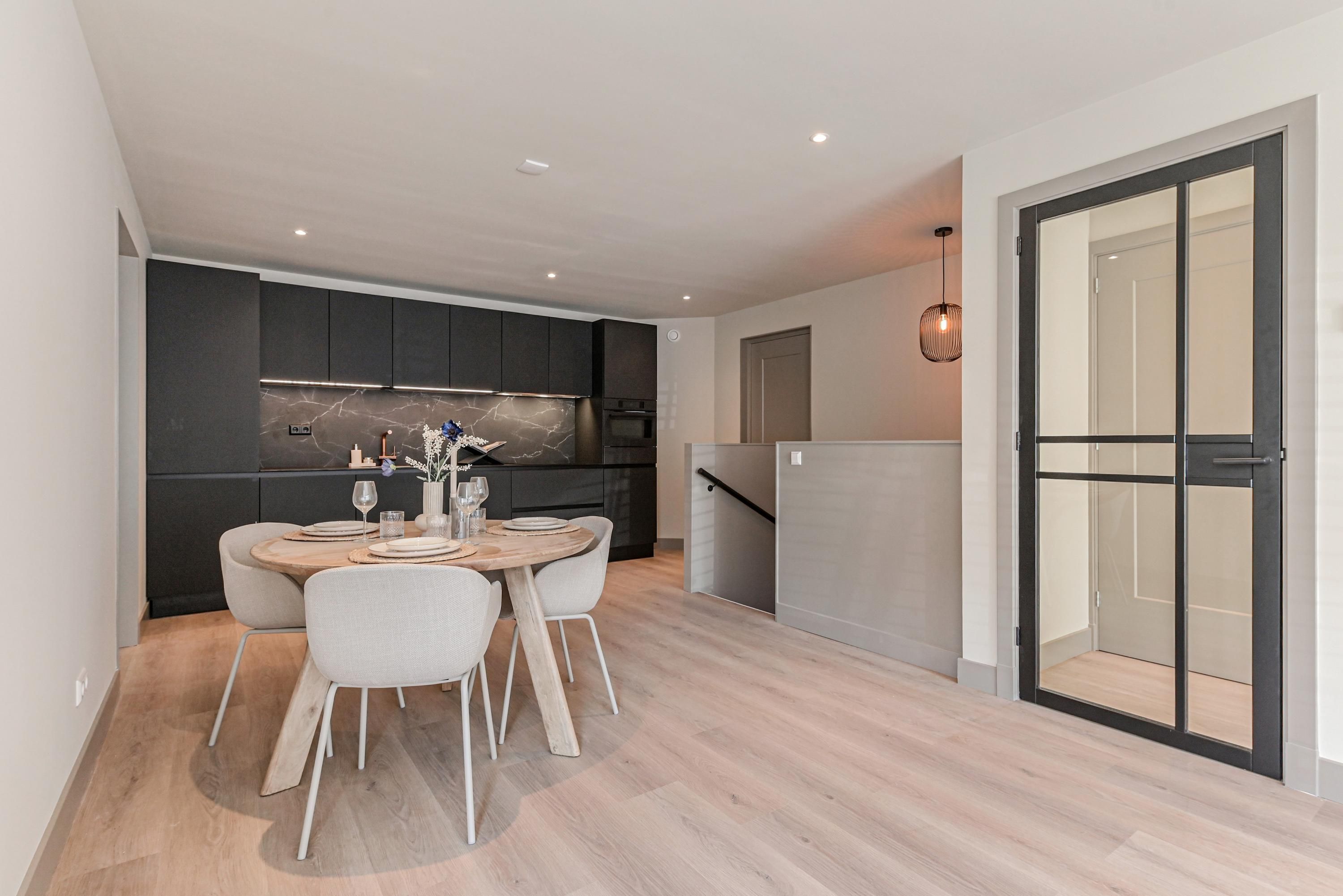 Hendrik Zwaardecroonstraat 116-B Photo 2