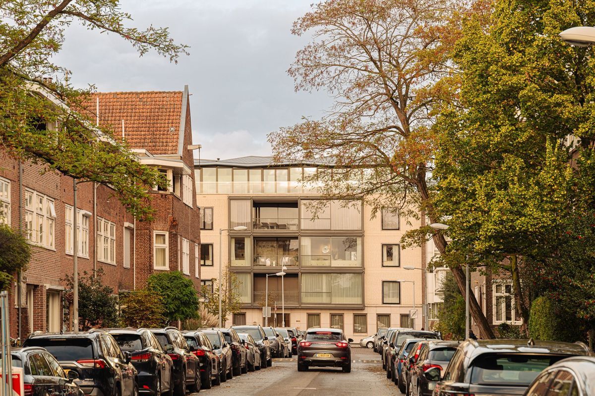 Banstraat 27-D Photo Blur 52