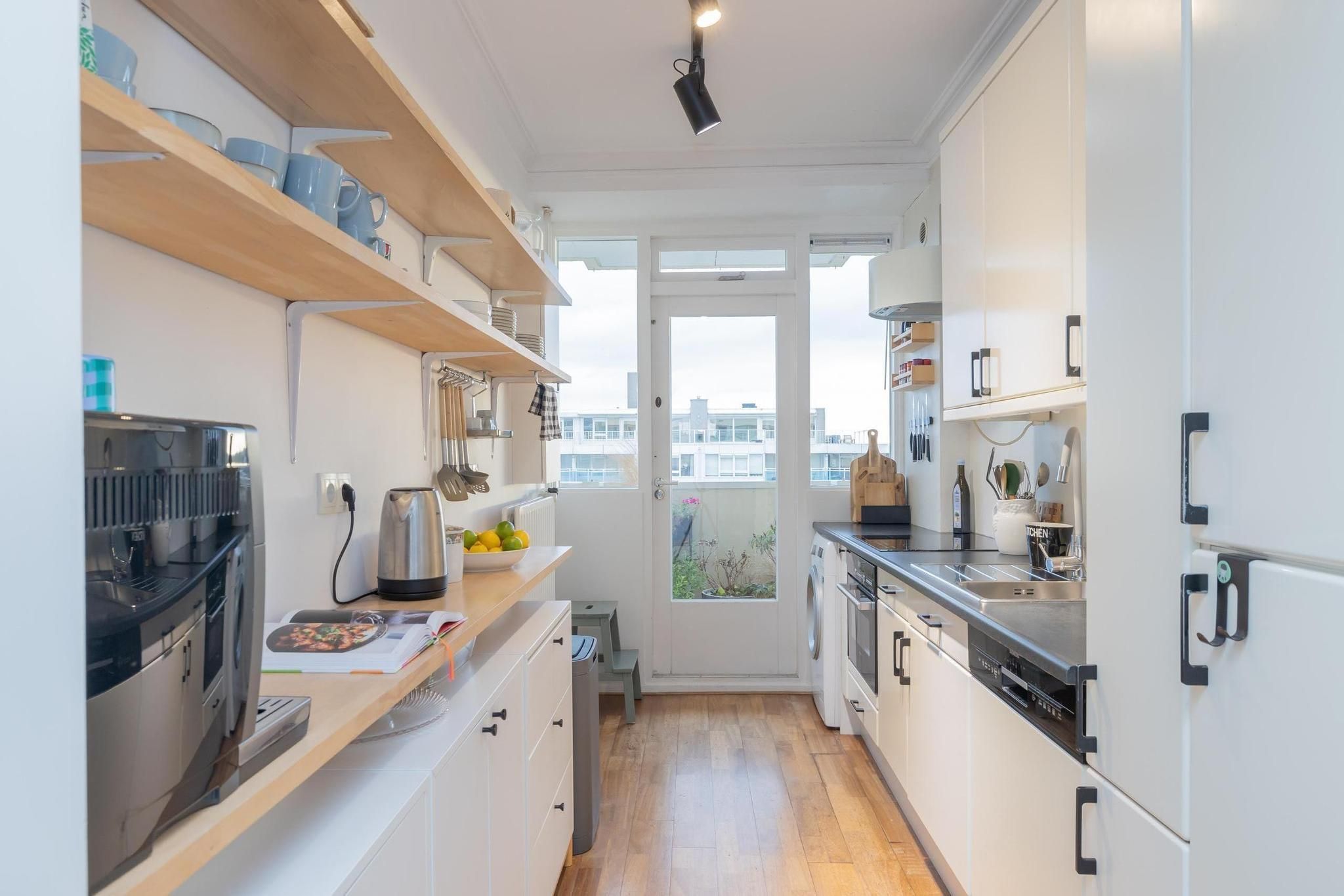 Burgemeester van Fenemaplein 4-F 8 Photo Blur 8