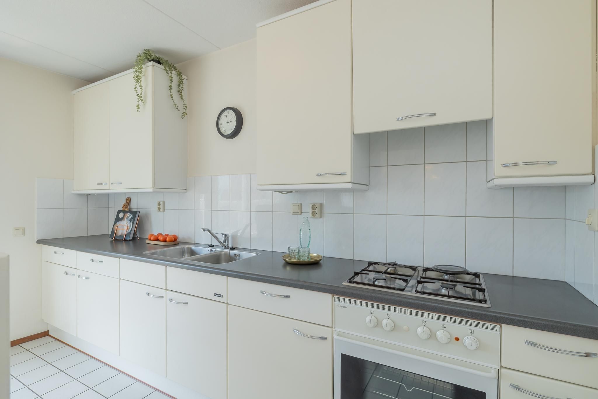 Oranjestraat 6-b Photo Blur 12