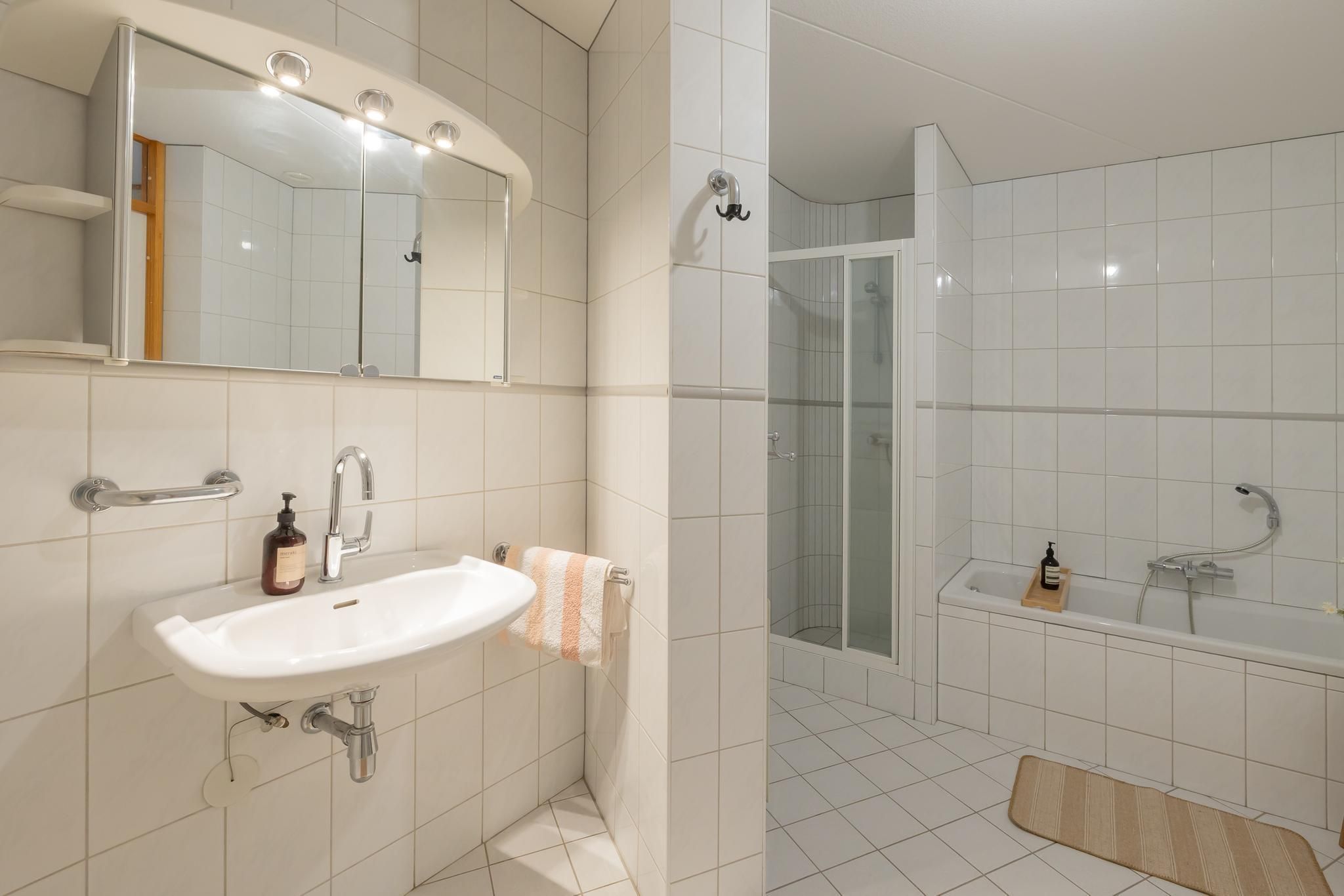 Oranjestraat 6-b Photo Blur 25