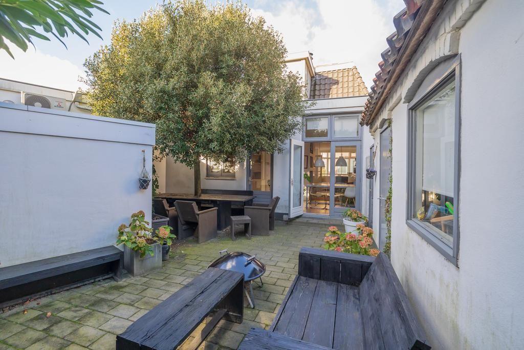 Stationsstraat 2 Photo Blur 15