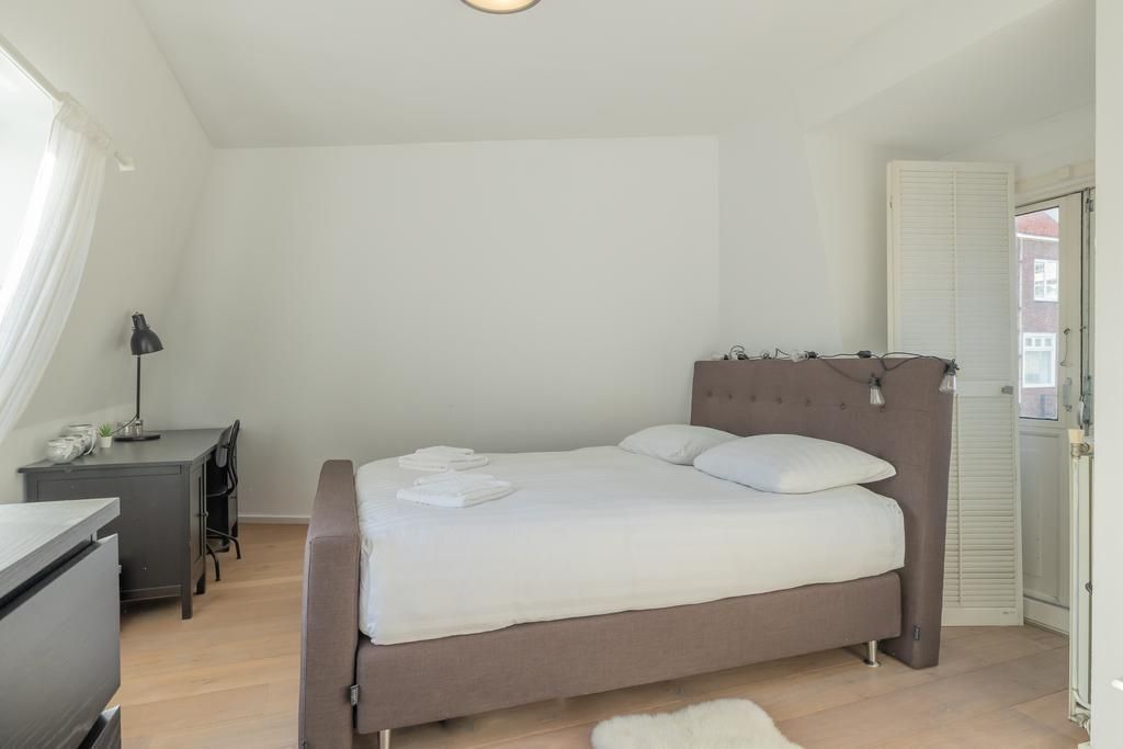 Stationsstraat 2 Photo Blur 23