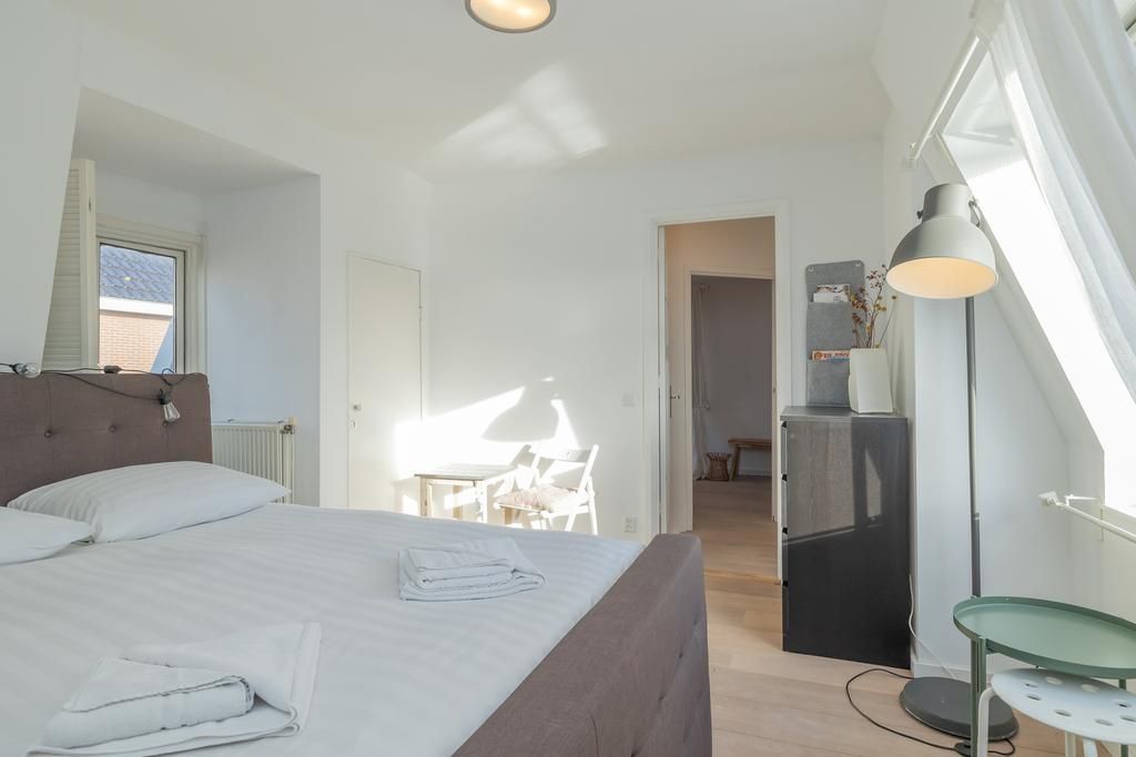 Stationsstraat 2 Photo Blur 24