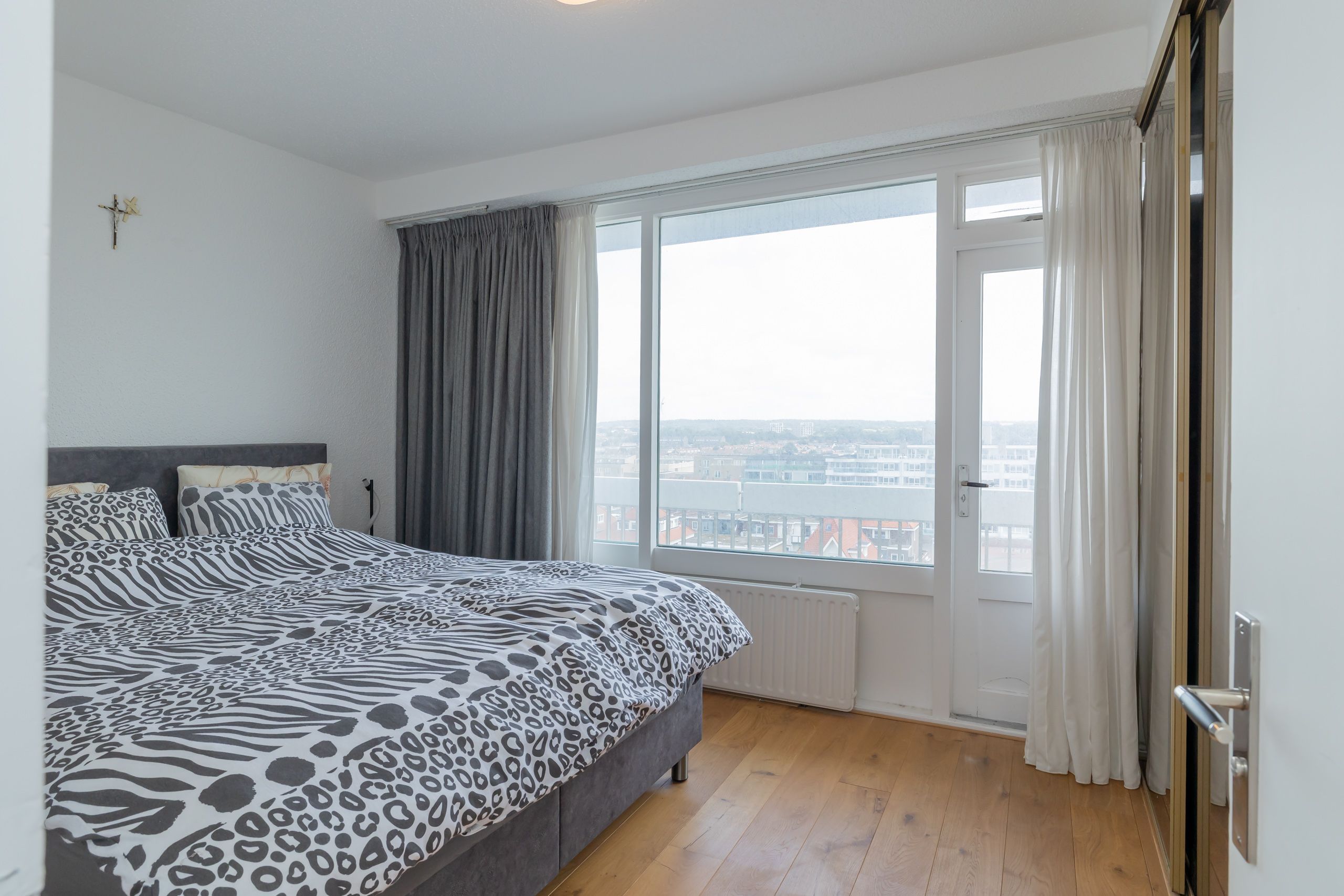 Burgemeester van Fenemaplein 2-a 0606 Photo Blur 24