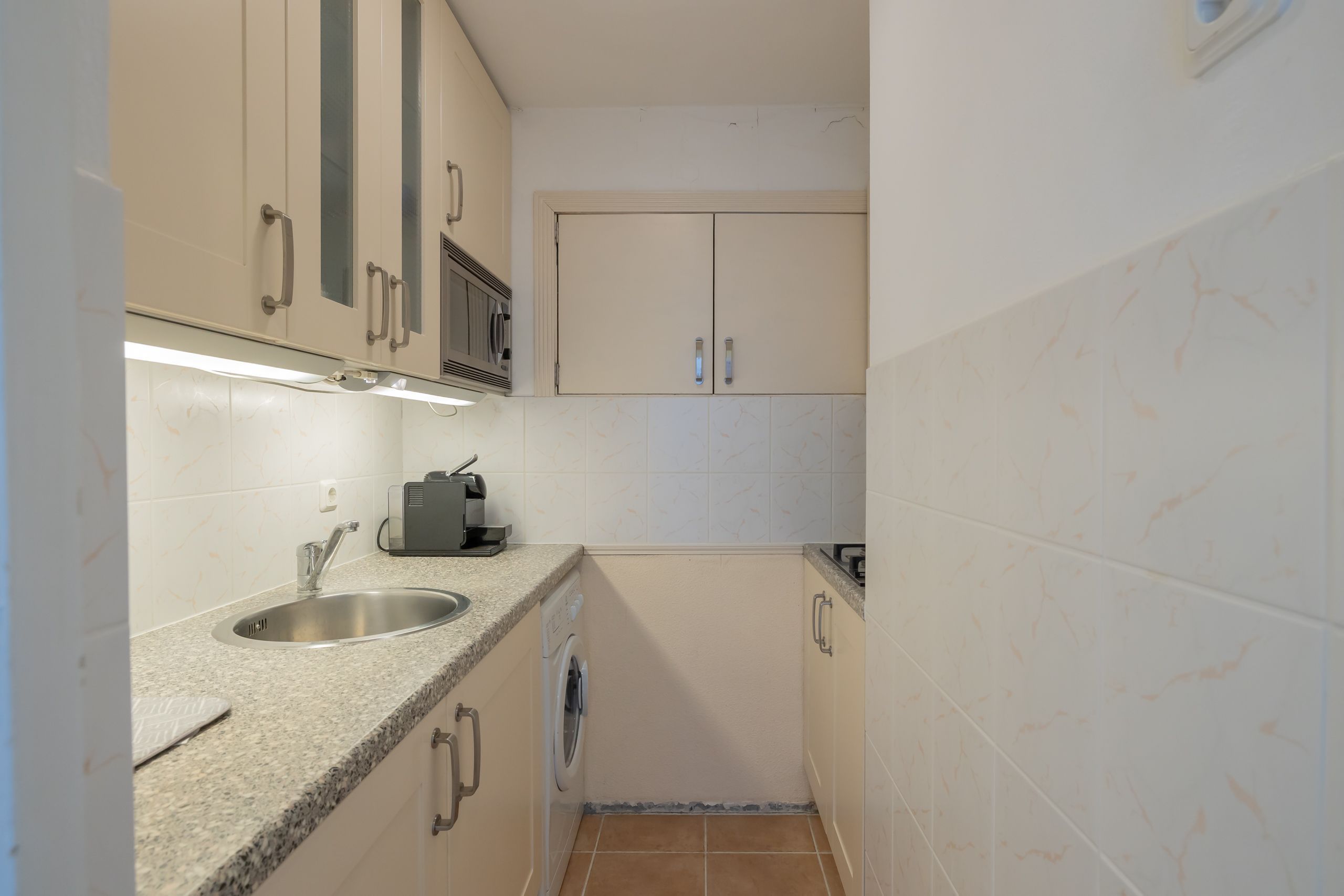 Burgemeester van Fenemaplein 2-a 0703 Photo Blur 7