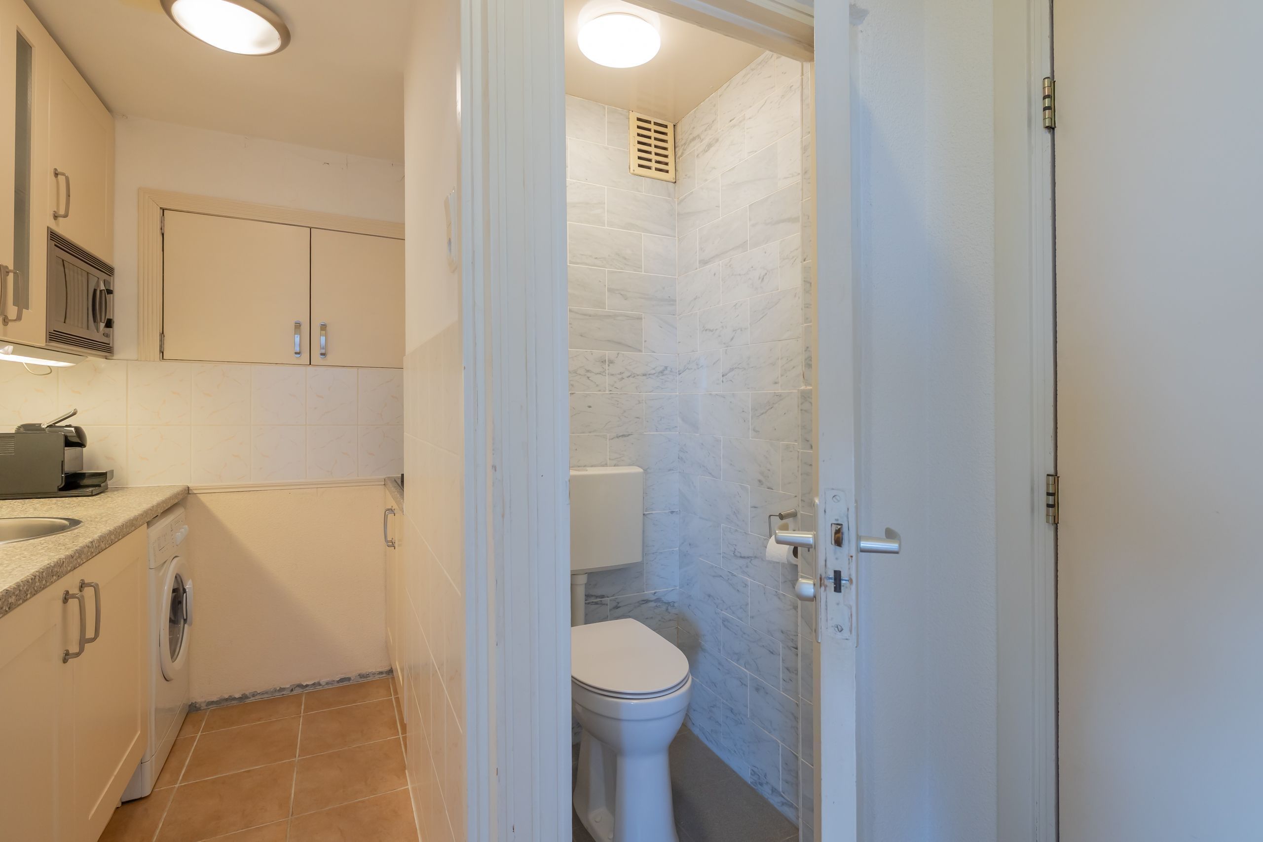 Burgemeester van Fenemaplein 2-a 0703 Photo Blur 8