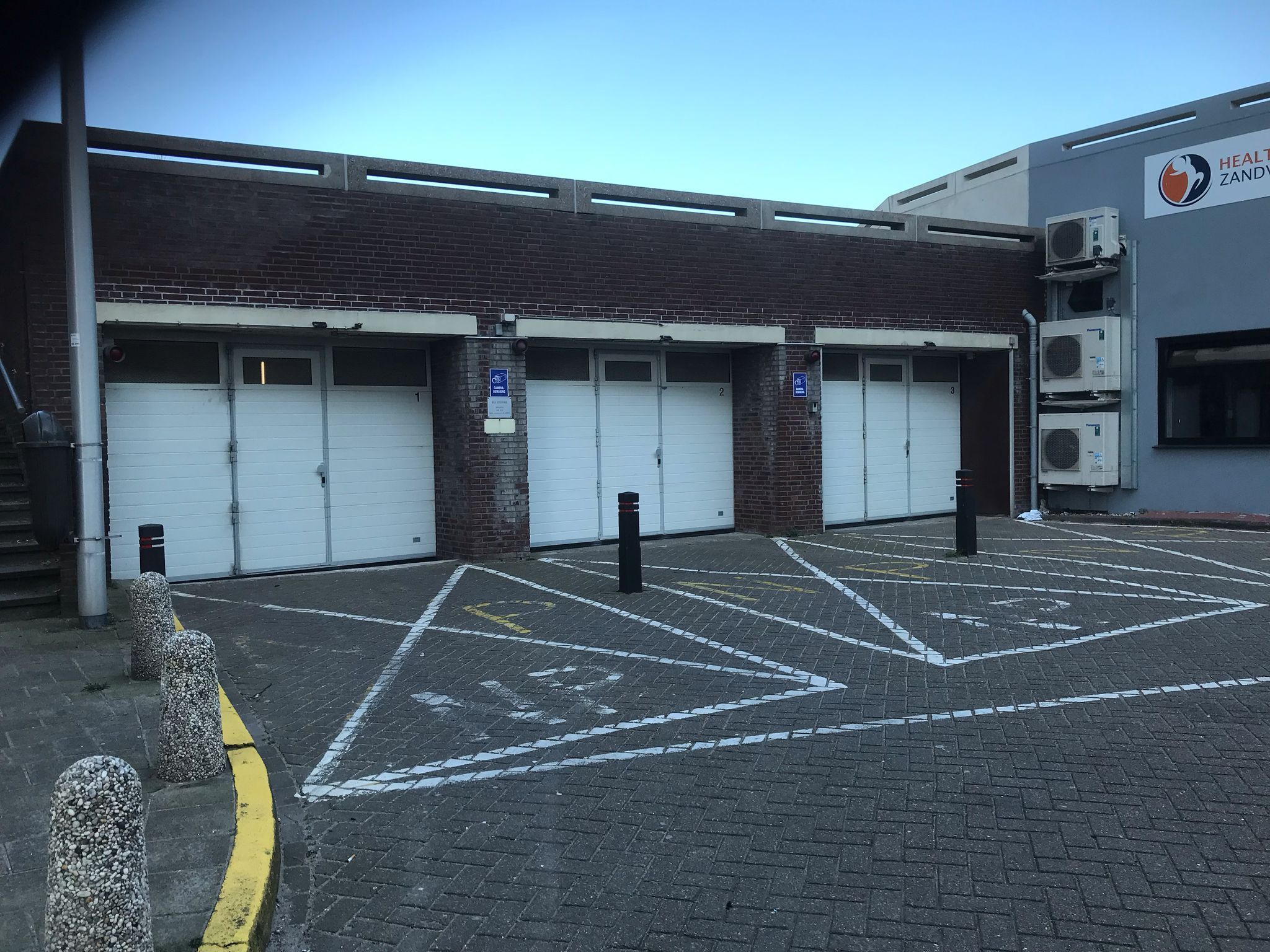 Burgemeester van Fenemaplein GARAGE 94