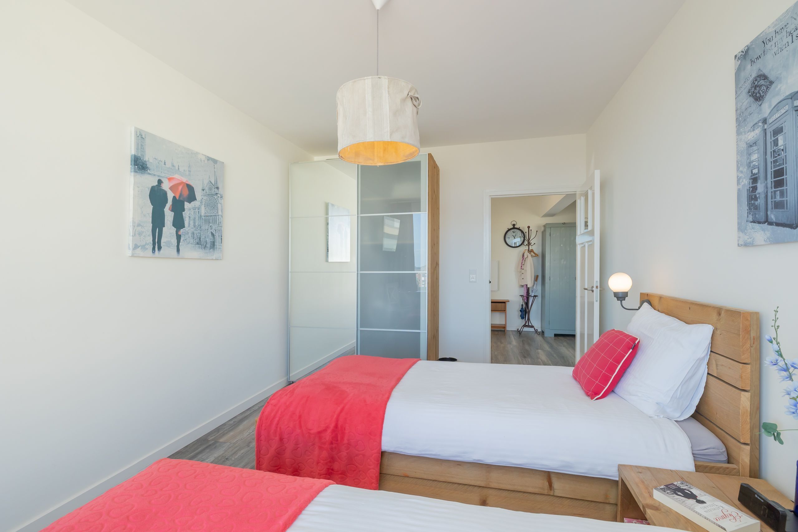 Passage 3-F 40 Photo Blur 25