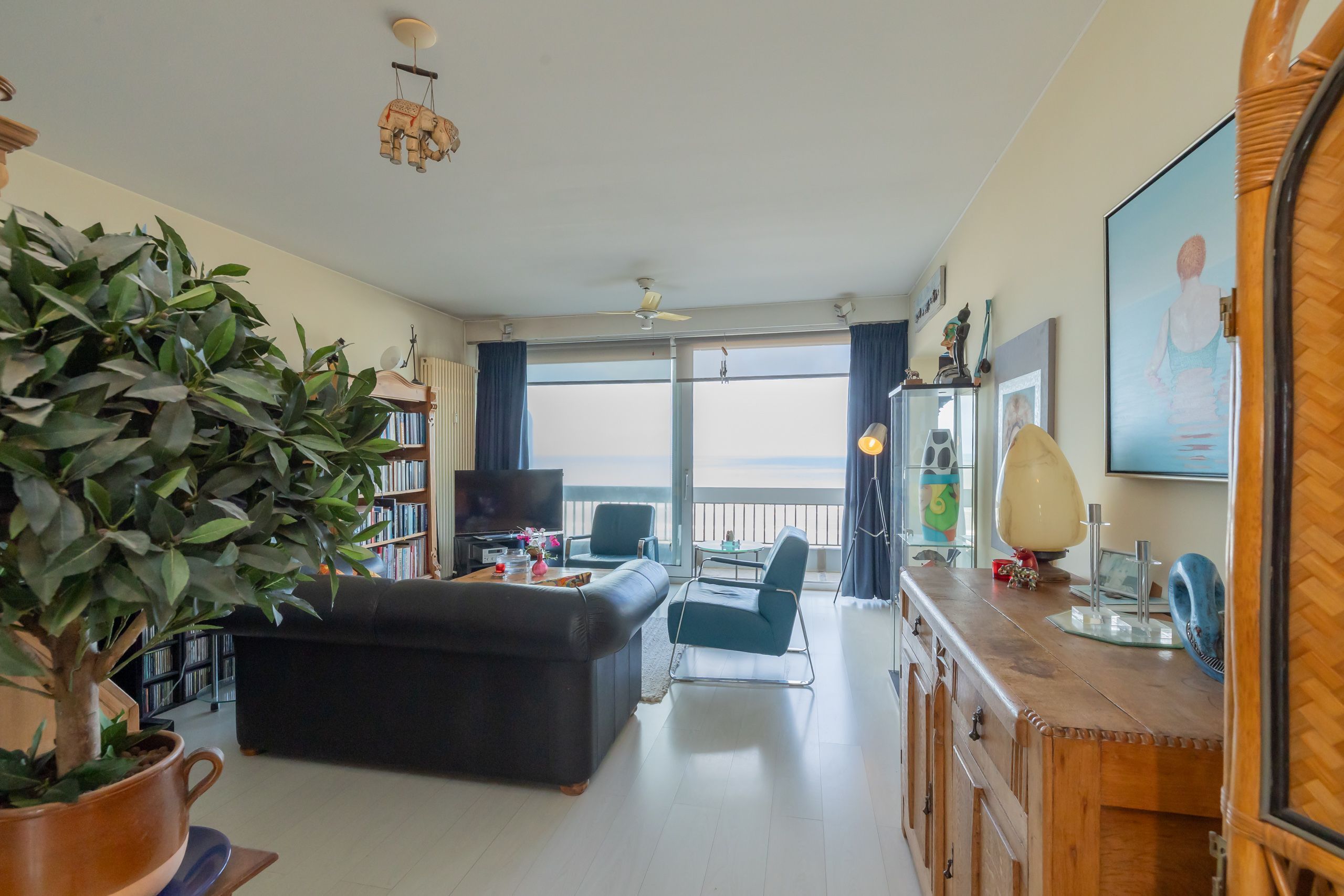 Burgemeester van Fenemaplein 2-a 0605 Photo Blur 5