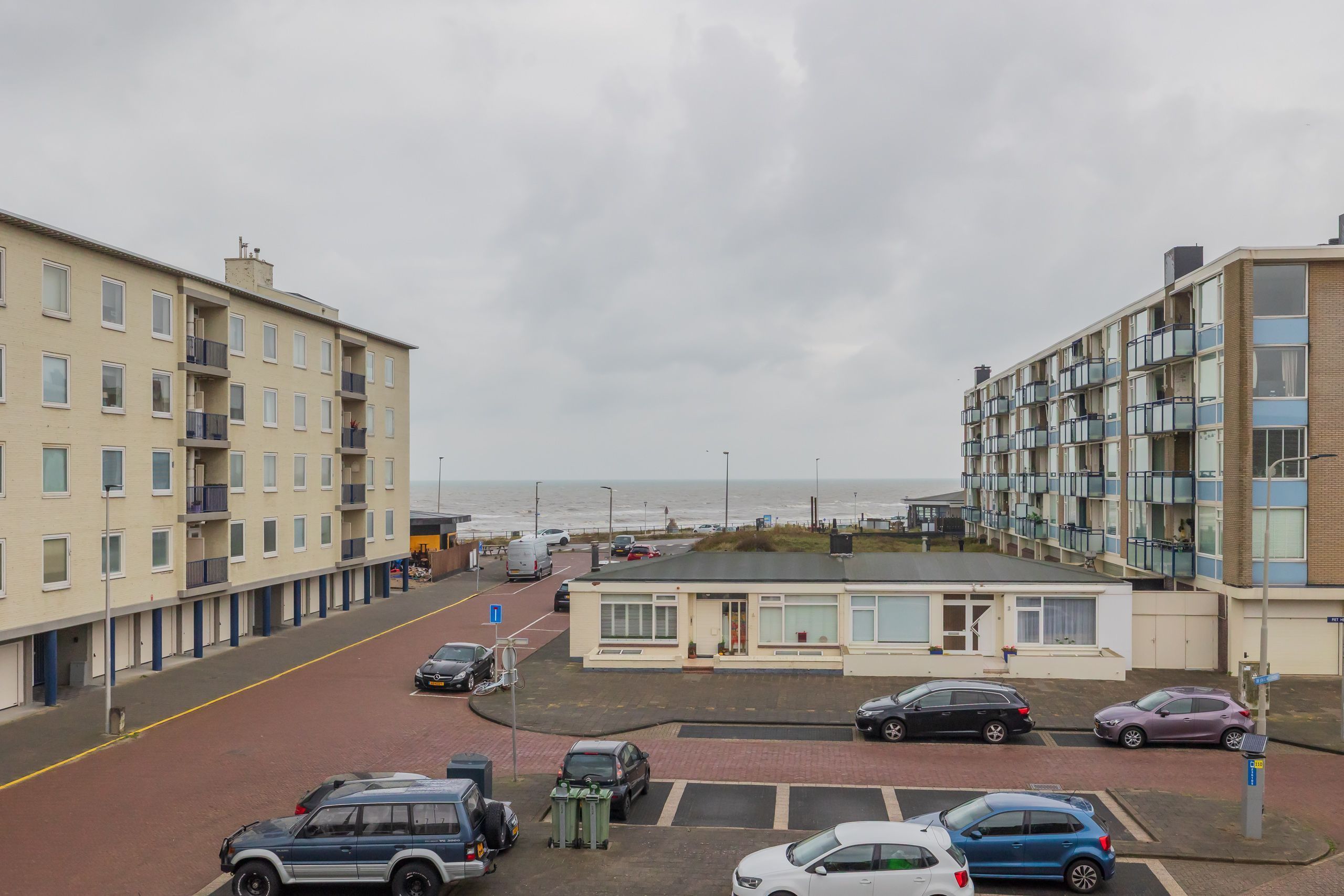 Dr Joh G Mezgerstraat 62 Photo Blur 39