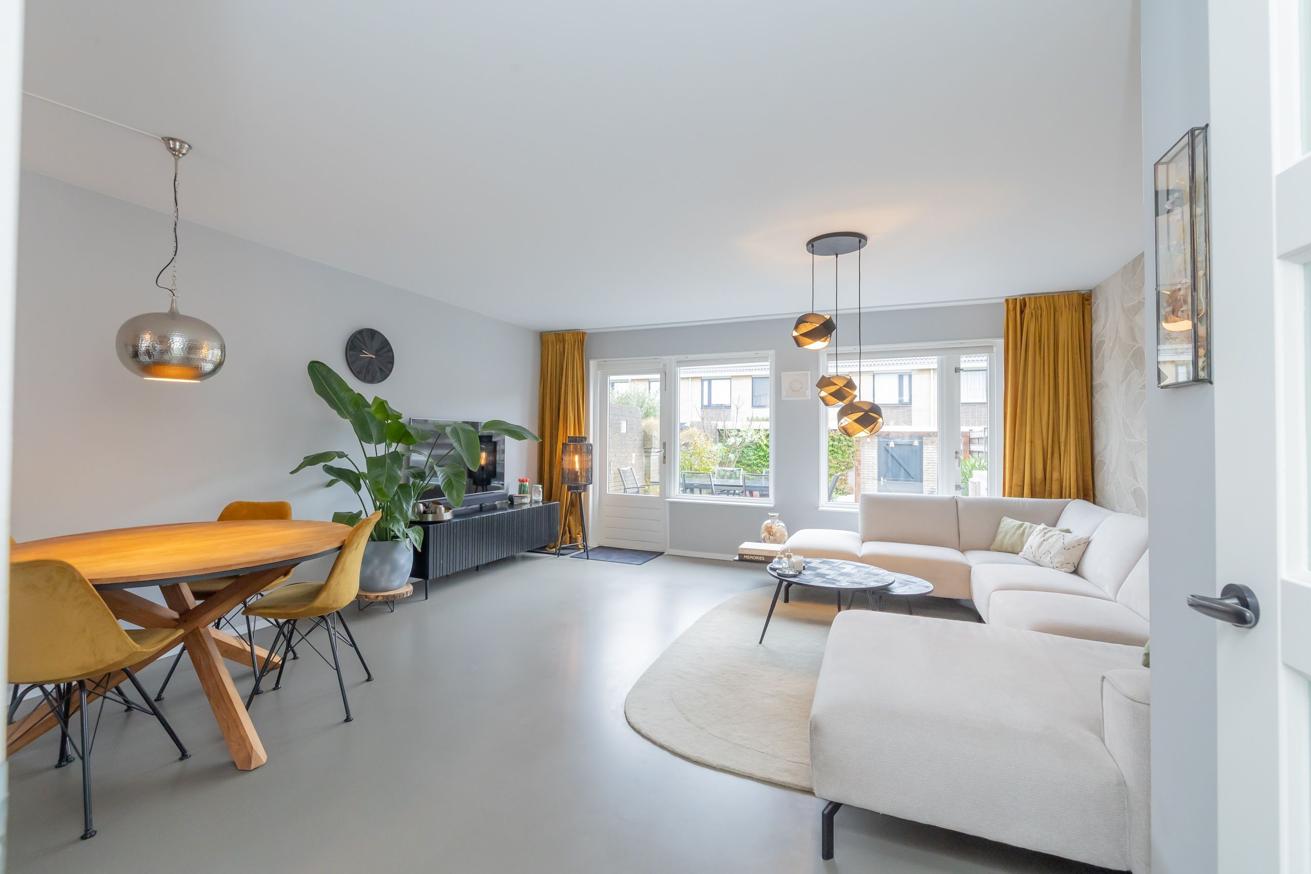 Dr Joh G Mezgerstraat 62 Photo Blur 8