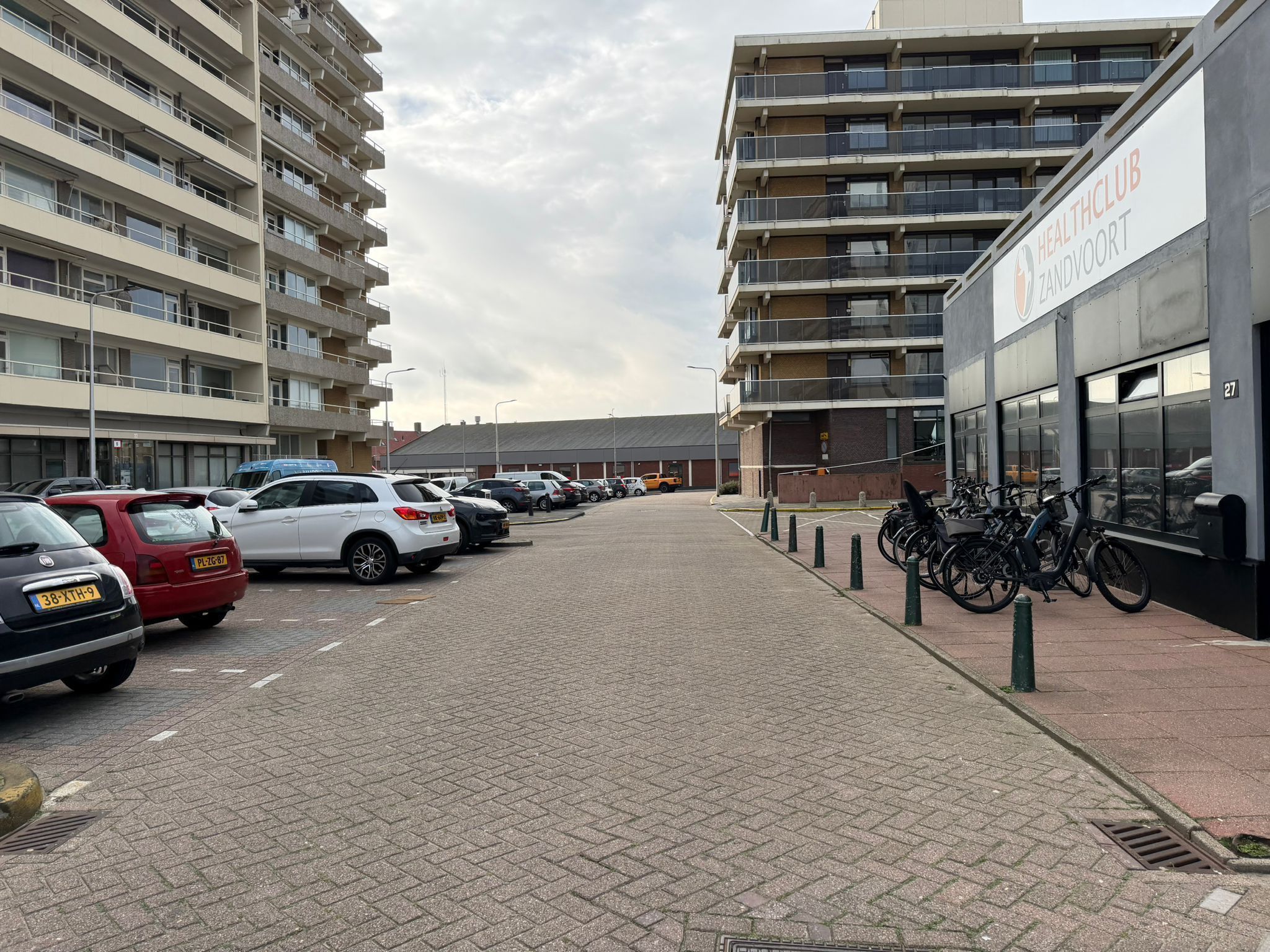 Burgemeester van Fenemaplein GARAGE 177 Photo Blur 7