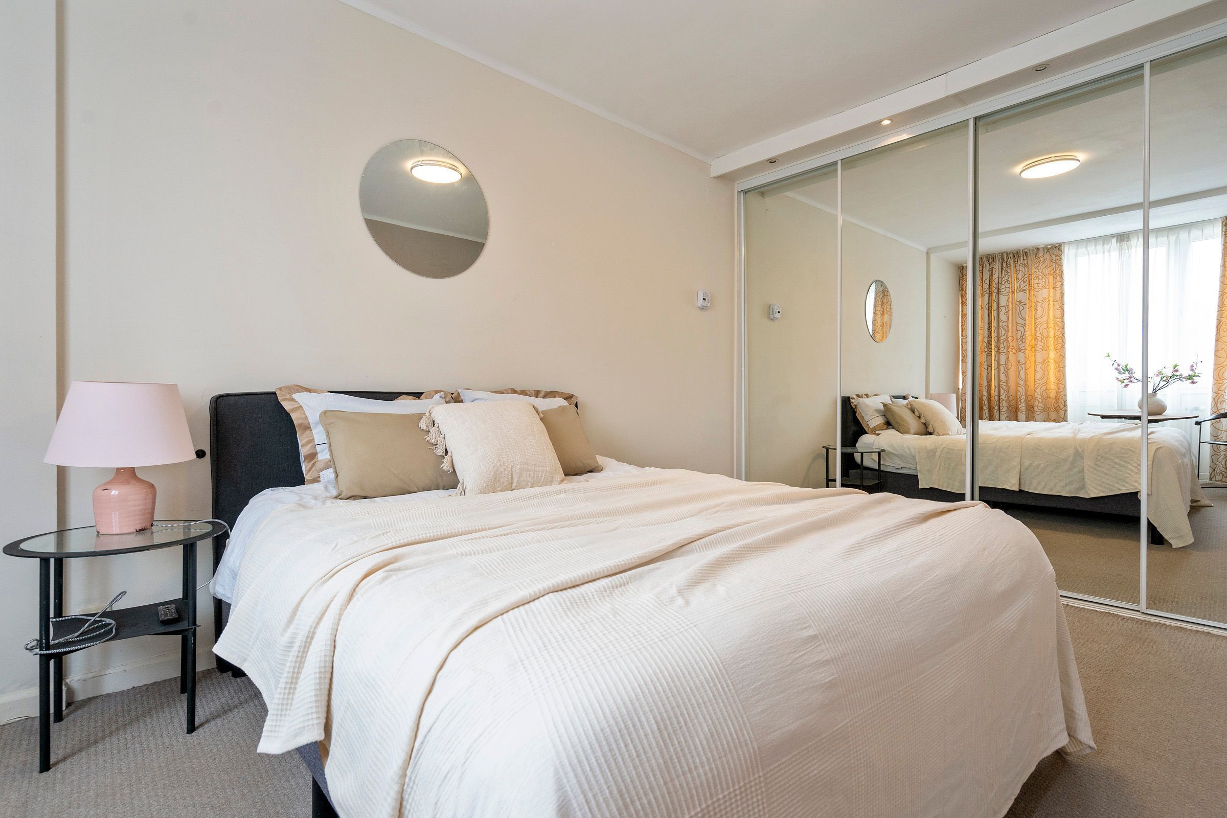 de Ruyterstraat 6-F 3 Photo Blur 3