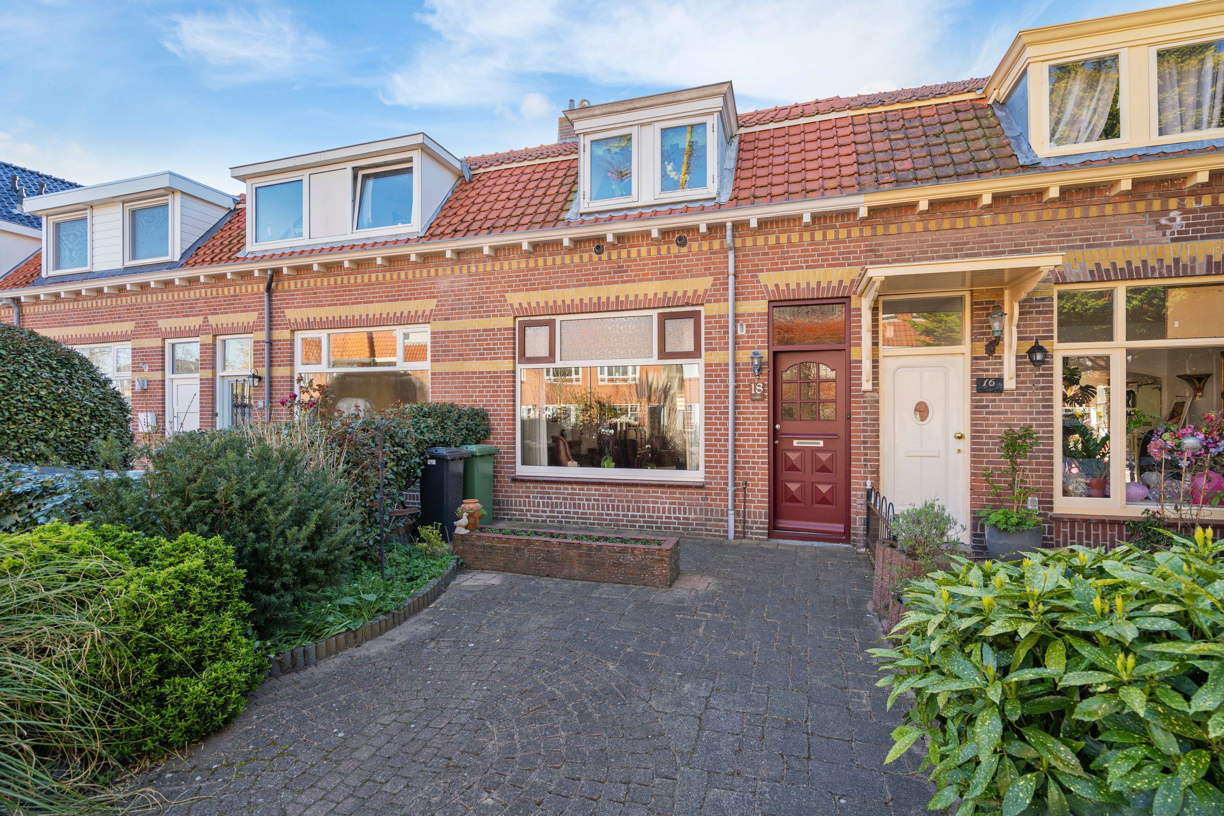 Koninginneweg 18 Photo Blur 30