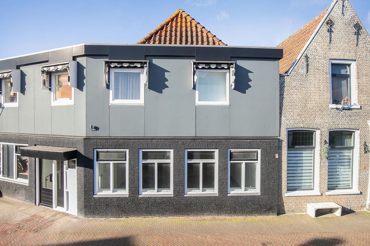 Kerkstraat 1 - A Photo 0