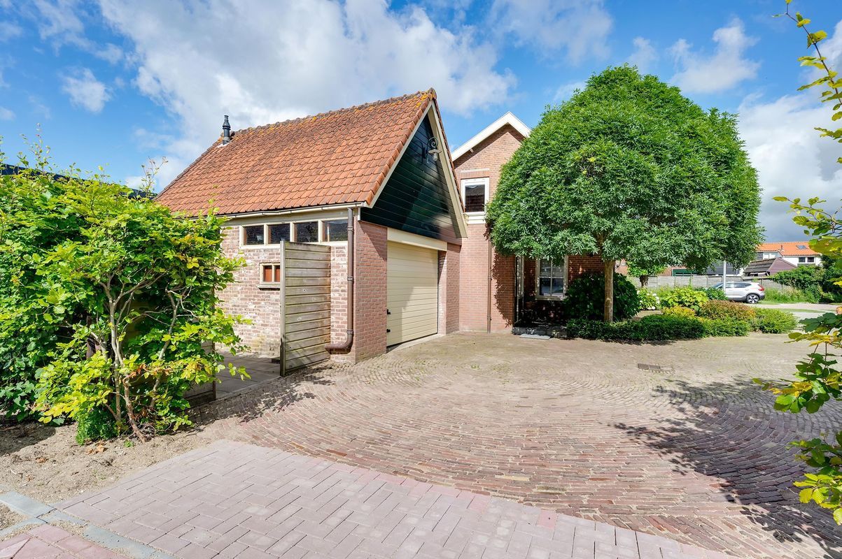 Arent van Lierstraat 27 - A Photo 11