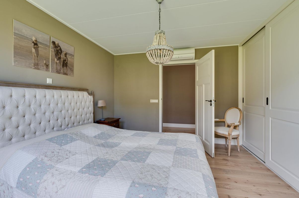 Arent van Lierstraat 27 - A Photo 36