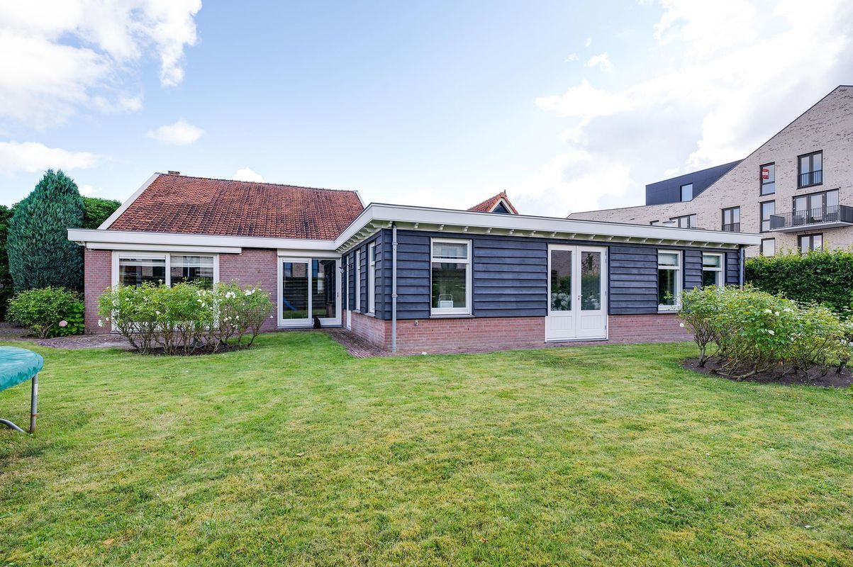 Arent van Lierstraat 27 - A Photo 52