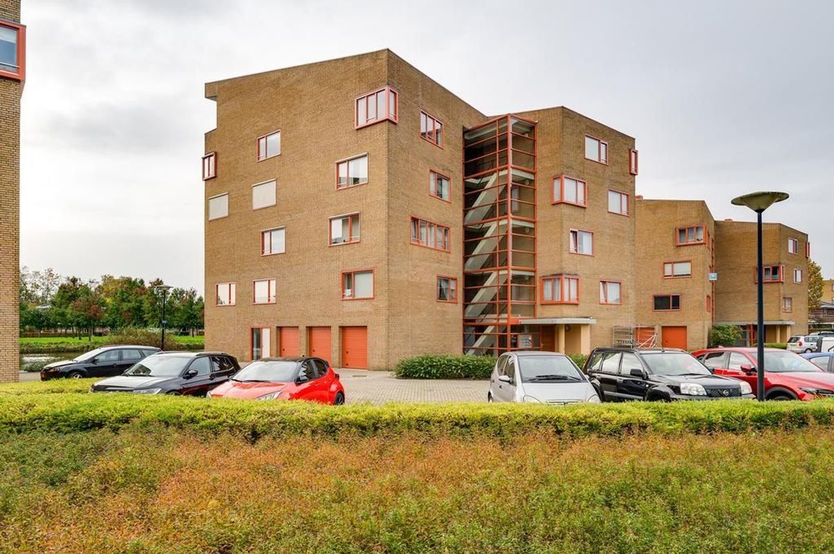 Dokter Kroesenring 27 Photo 3