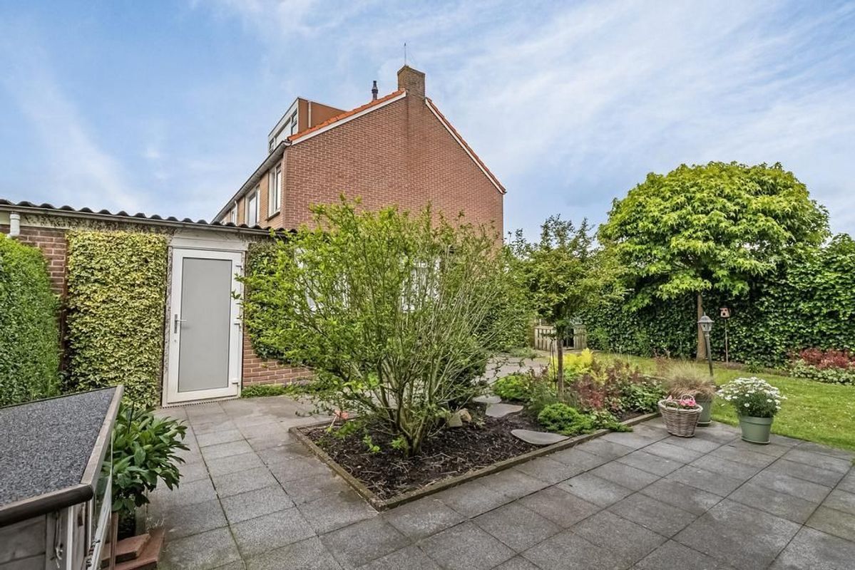 van Oldenbarneveltstraat 69 Photo 23