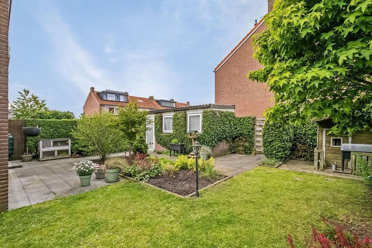 van Oldenbarneveltstraat 69 Photo 1